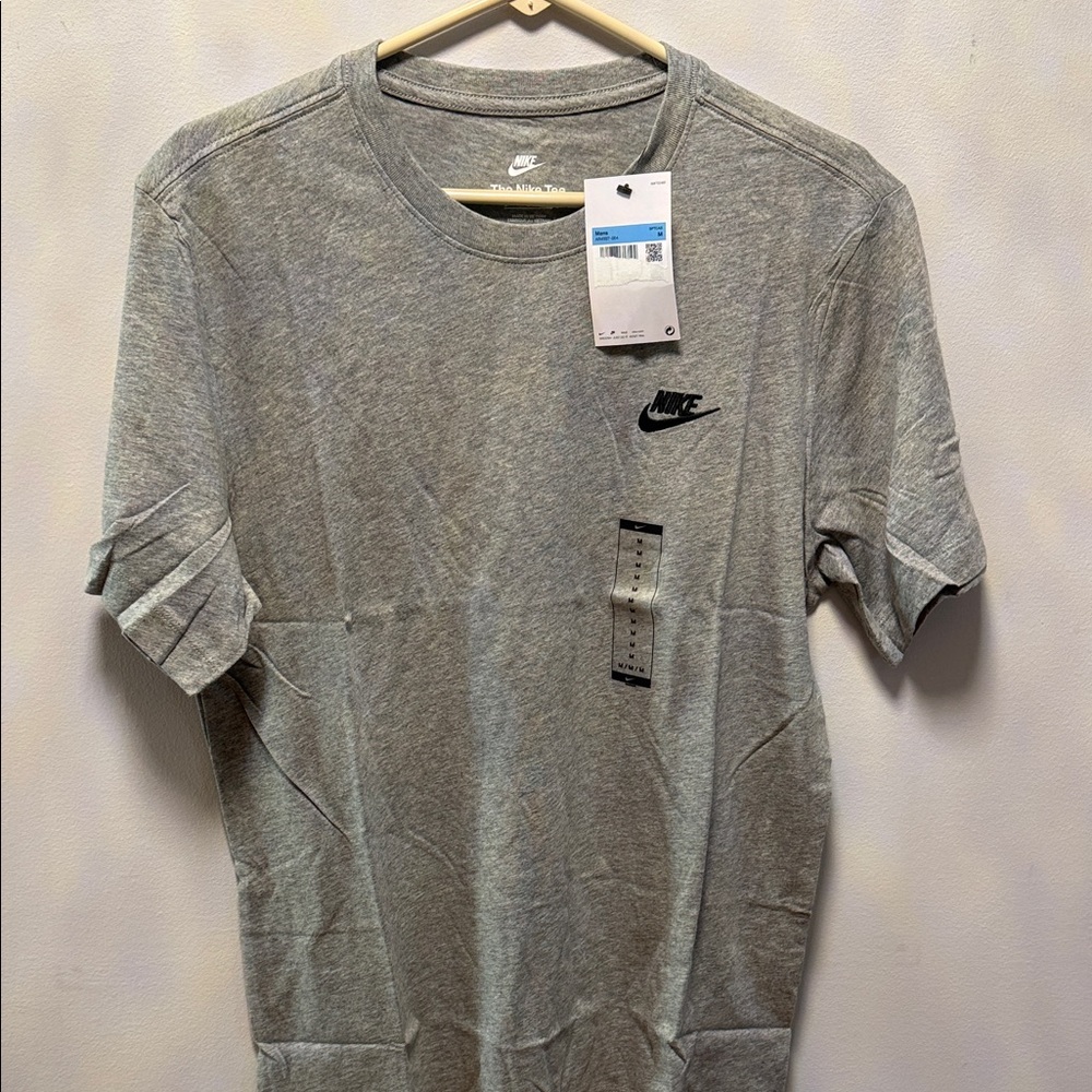 Nike Men's Heather Gray Short Sleeve Tee
